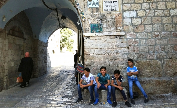 Bab Hutta Esnafı Polis Baskınlarından Şikayetçi