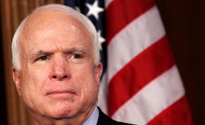 McCain'den Kuzey Kore Konusunda Geri Adım